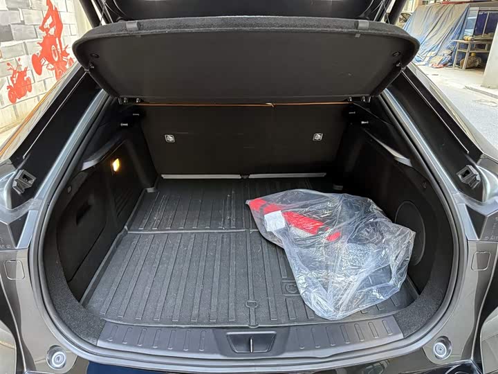 Фото 8 - Mazda EZ-6