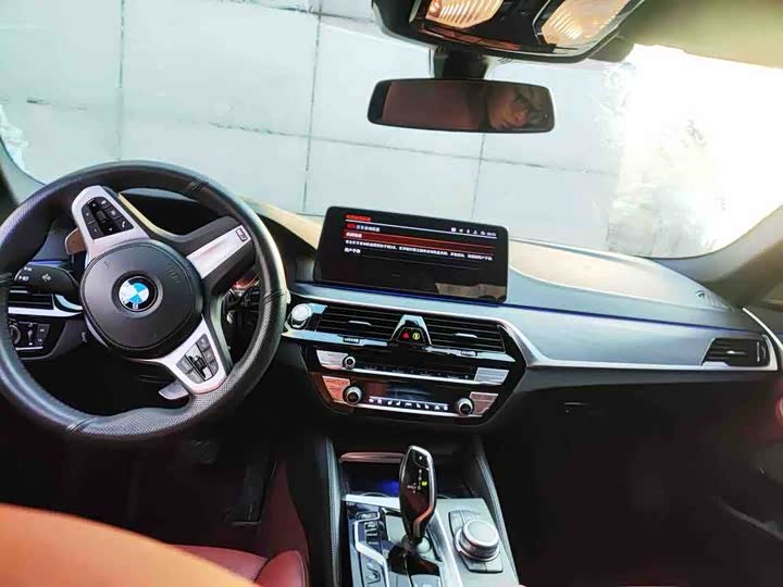 Фото 3 - BMW 5 Series