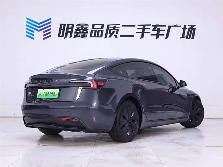 Фото 7 - Tesla Model 3