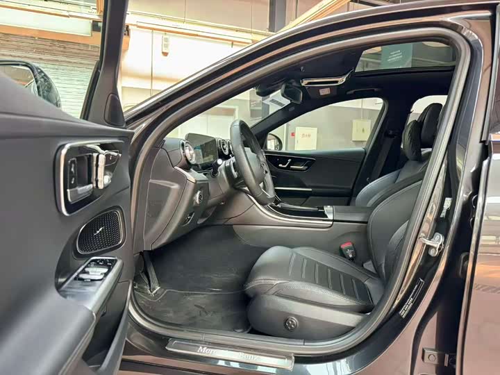 Фото 4 - Mercedes-Benz C-Class