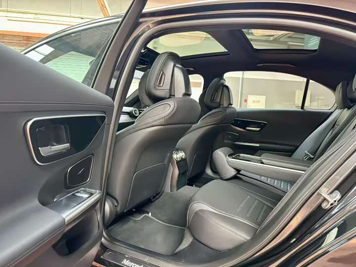 Фото 6 - Mercedes-Benz C-Class