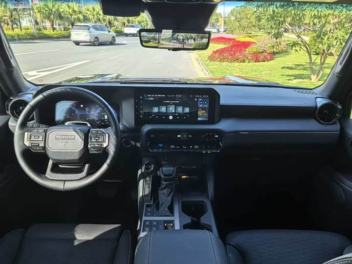 Фото 3 - Toyota Prado