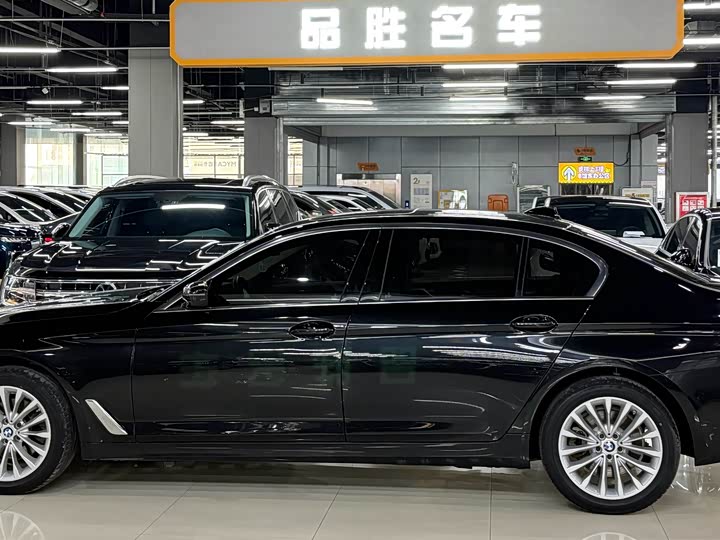 Фото 4 - BMW 5 Series