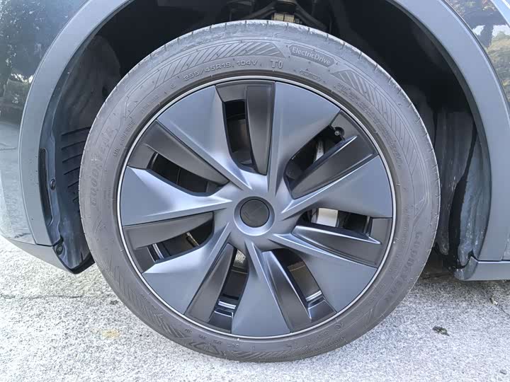 Фото 9 - Tesla Model Y