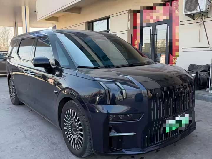 Фото 3 - Zeekr 009