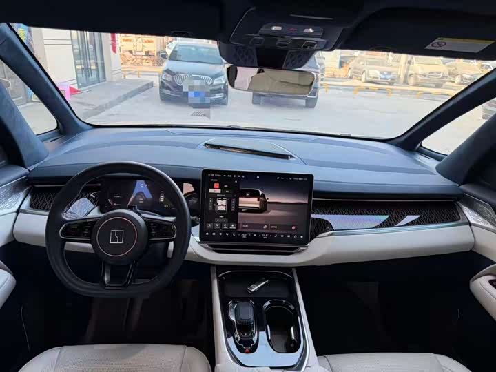 Фото 4 - Zeekr 009