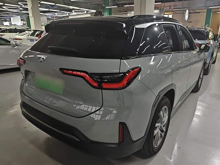 Фото 7 - Nio ES6