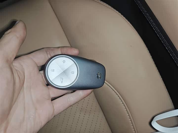 Фото 9 - Nio ES6