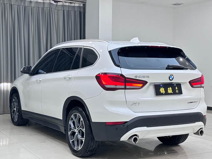 Фото 6 - BMW X1