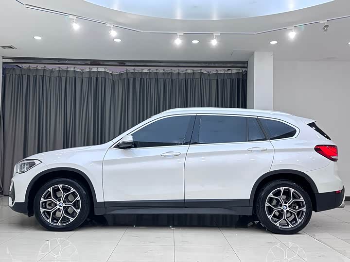 Фото 7 - BMW X1