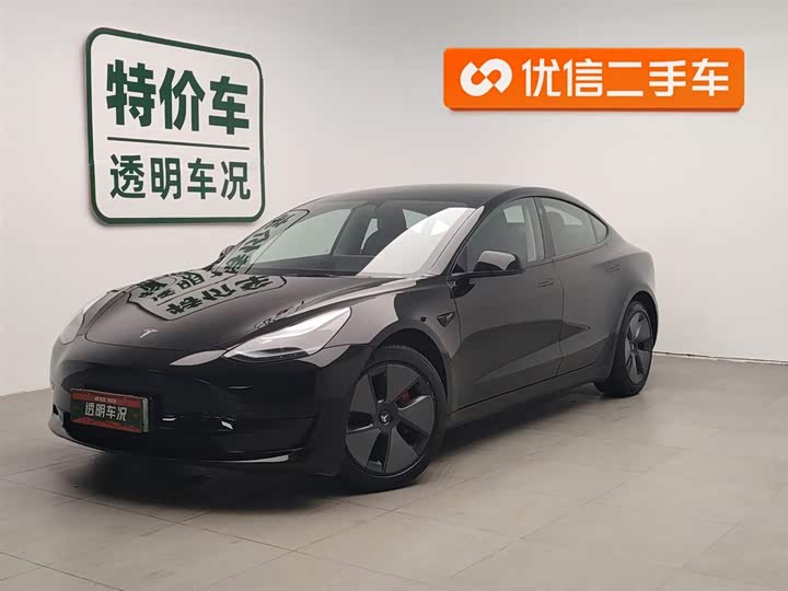 Фото 1 - Tesla Model 3