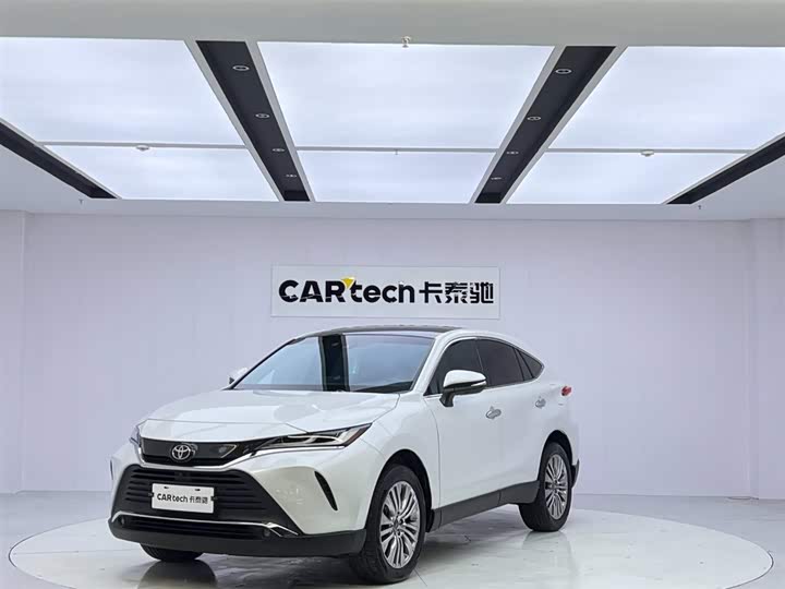 Фото 1 - Toyota Harrier