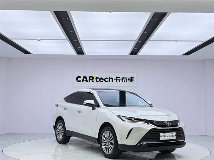 Фото 7 - Toyota Harrier