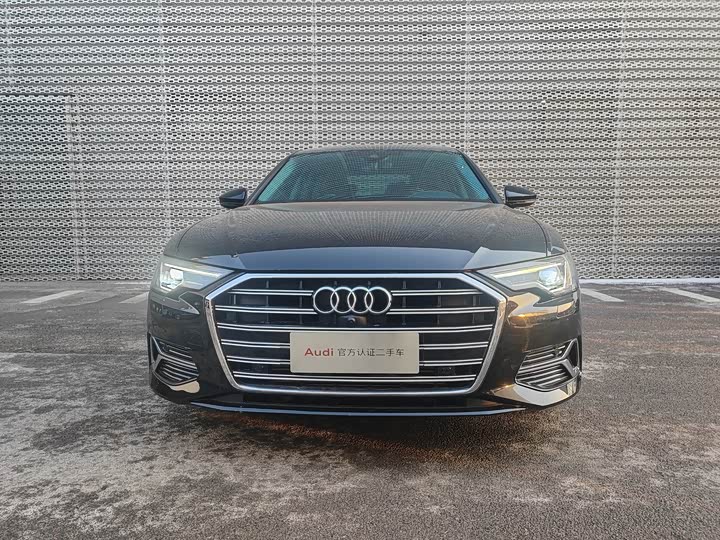 Фото 8 - Audi A6L