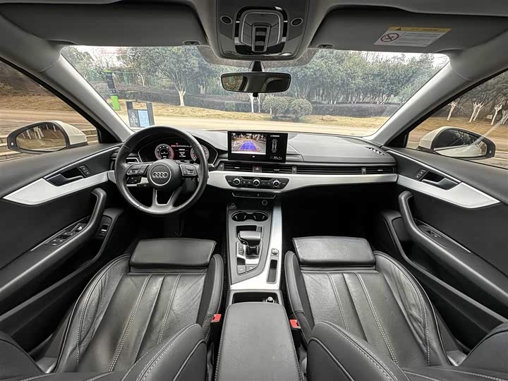 Фото 9 - Audi A4L