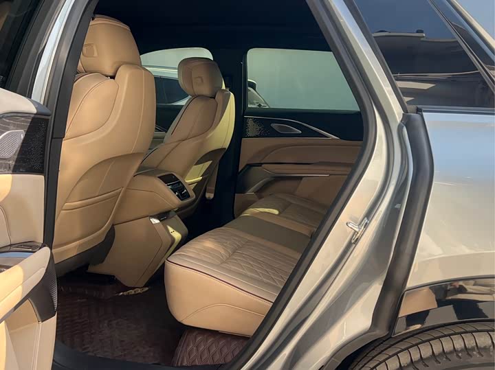 Фото 5 - Cadillac Lyriq