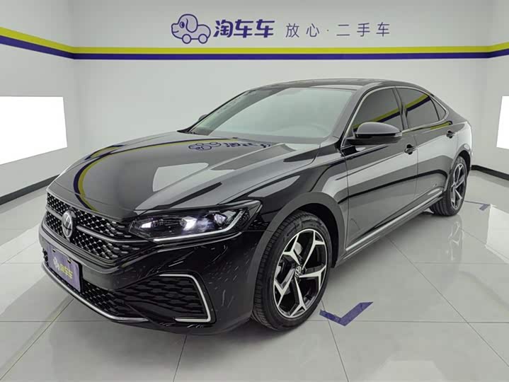 Фото 1 - Volkswagen Passat