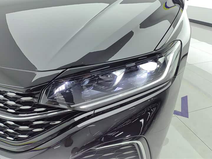 Фото 5 - Volkswagen Passat