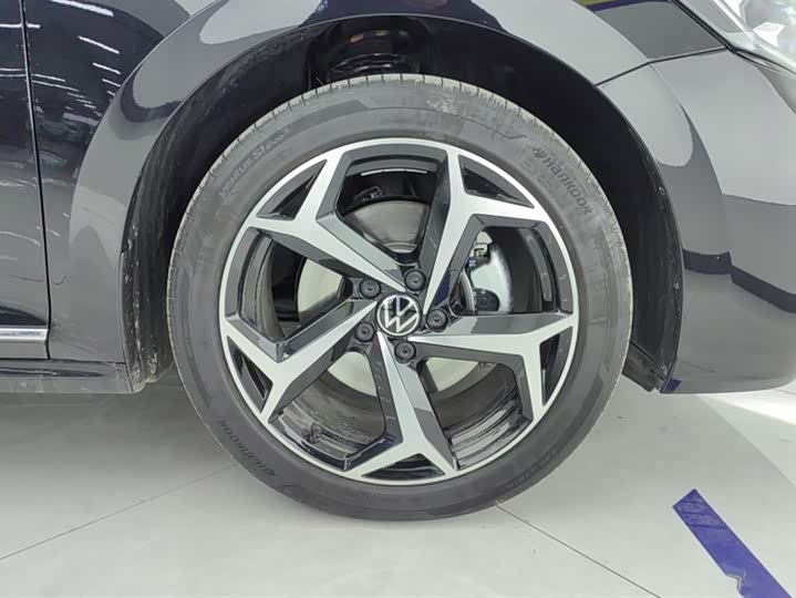 Фото 6 - Volkswagen Passat