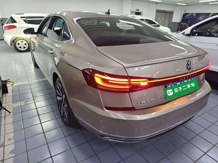 Фото 5 - Volkswagen Passat