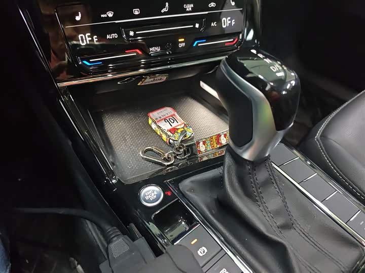 Фото 9 - Volkswagen Passat