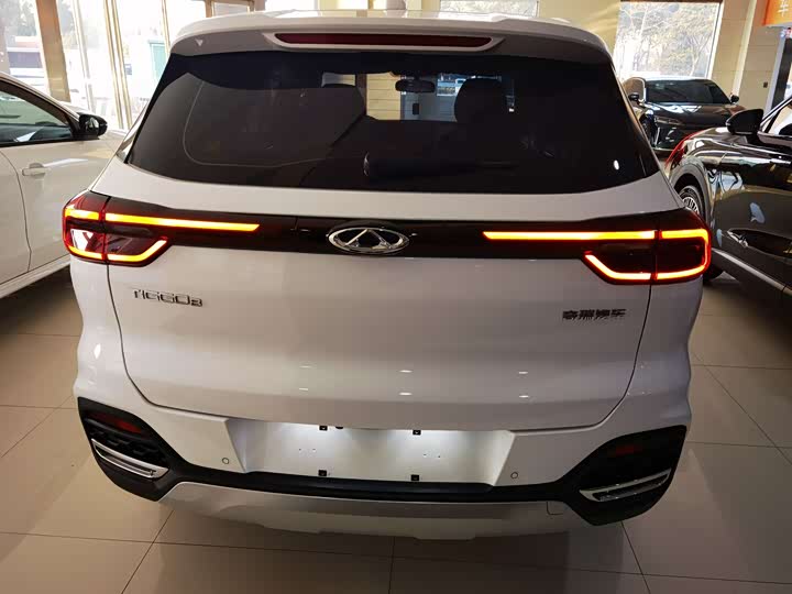 Фото 9 - Chery Tiggo 8