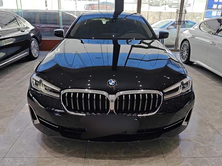 Фото 2 - BMW 5 Series