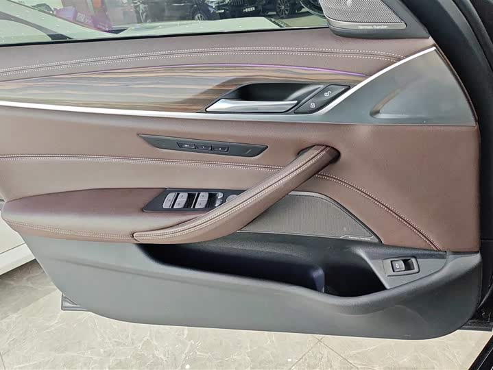 Фото 7 - BMW 5 Series