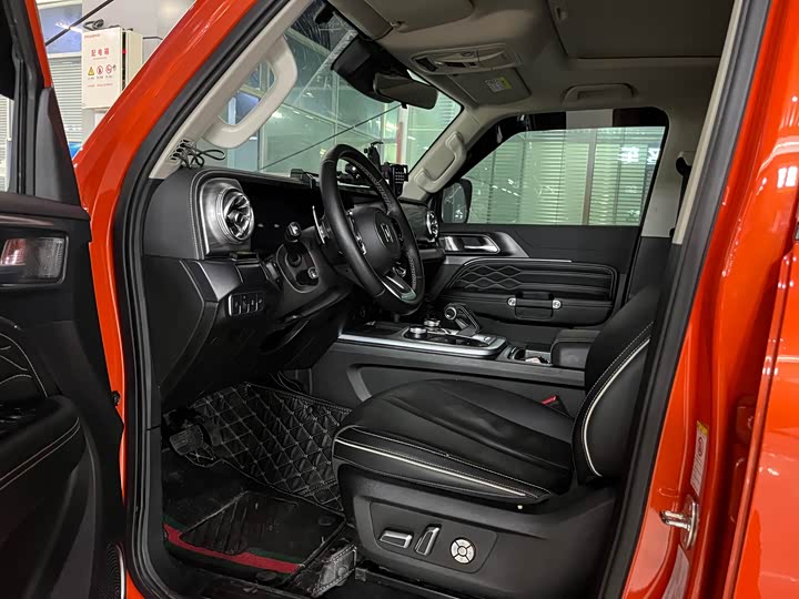 Фото 8 - Tank 300