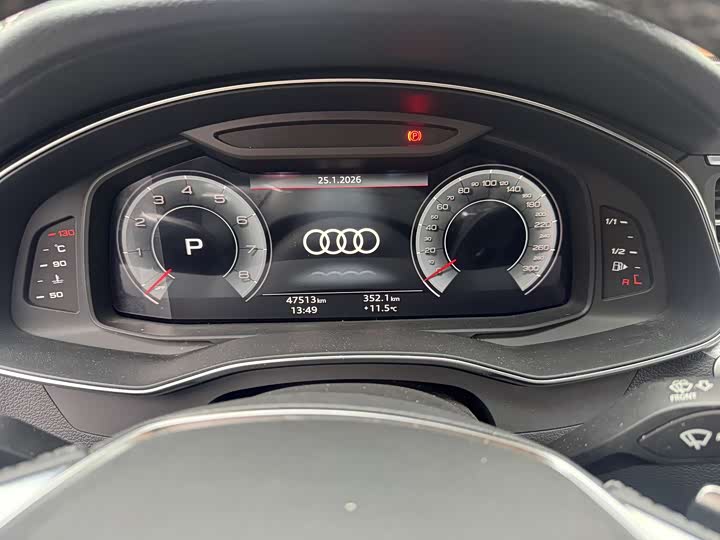 Фото 9 - Audi A7L