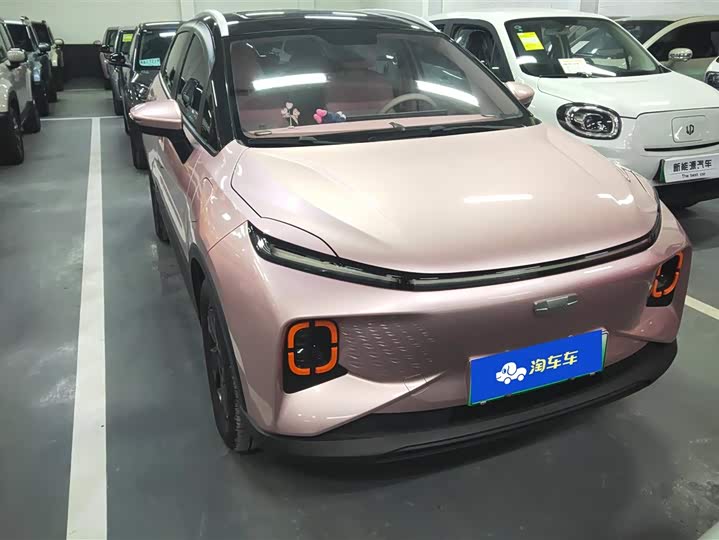 Фото 2 - Geely Geometry E Firefly