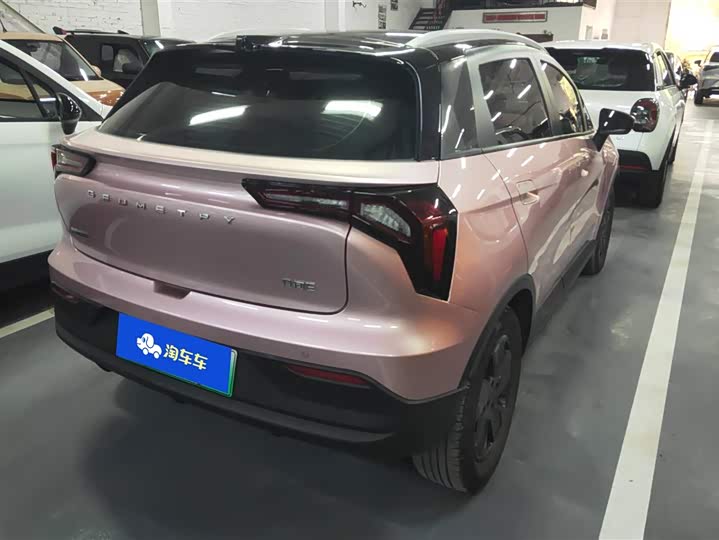 Фото 3 - Geely Geometry E Firefly