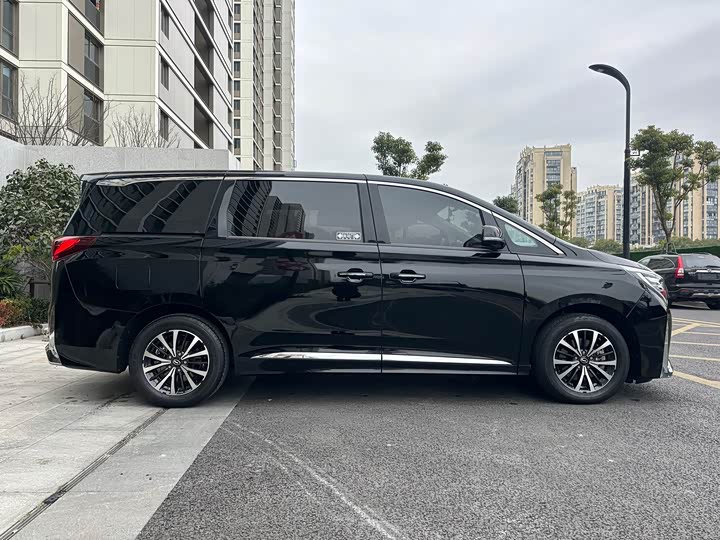 Фото 4 - GAC Trumpchi M8