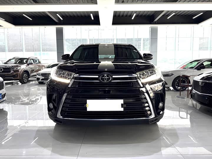 Фото 2 - Toyota Highlander