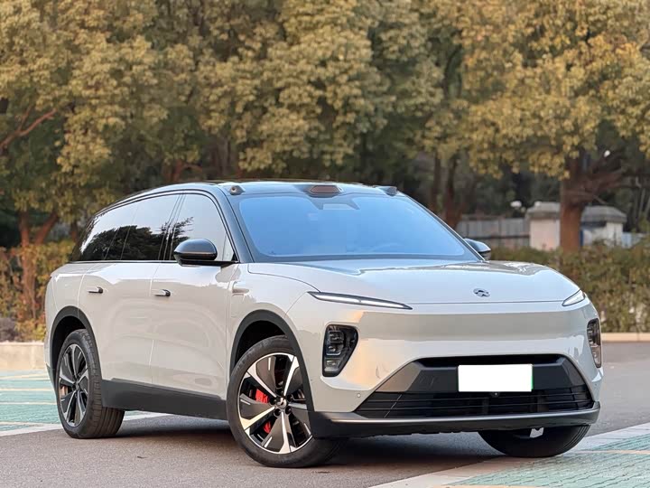 Фото 3 - Nio ES8