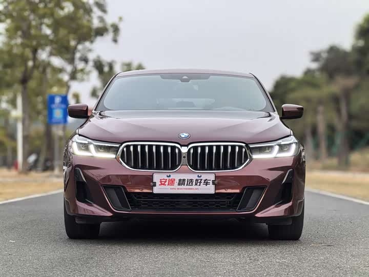 Фото 2 - BMW 6 Series GT