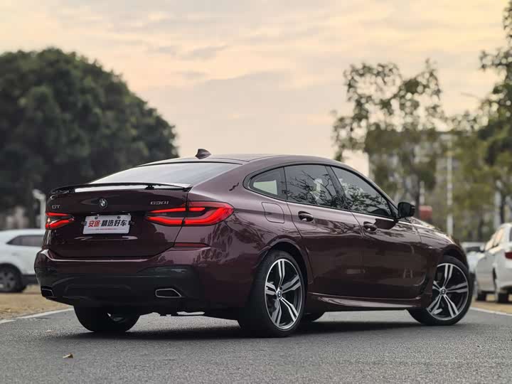Фото 3 - BMW 6 Series GT