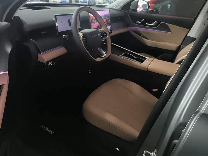 Фото 9 - Chery Tiggo 8L