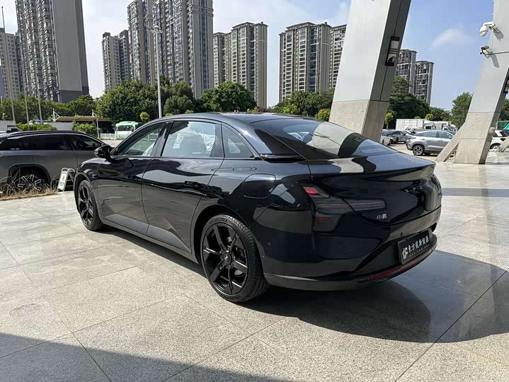 Фото 7 - XPeng Mona M03