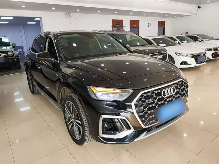 Фото 4 - Audi Q5L