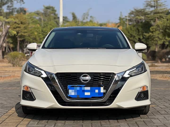 Фото 2 - Nissan Teana