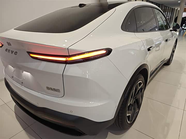 Фото 8 - Nio Onvo L60