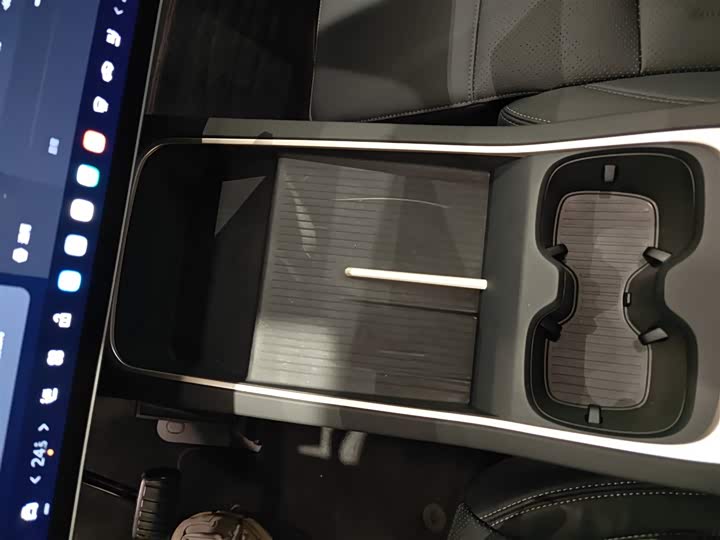 Фото 9 - Nio Onvo L60