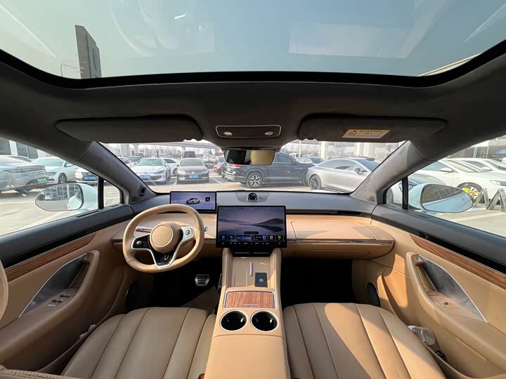 Фото 8 - Luxeed R7