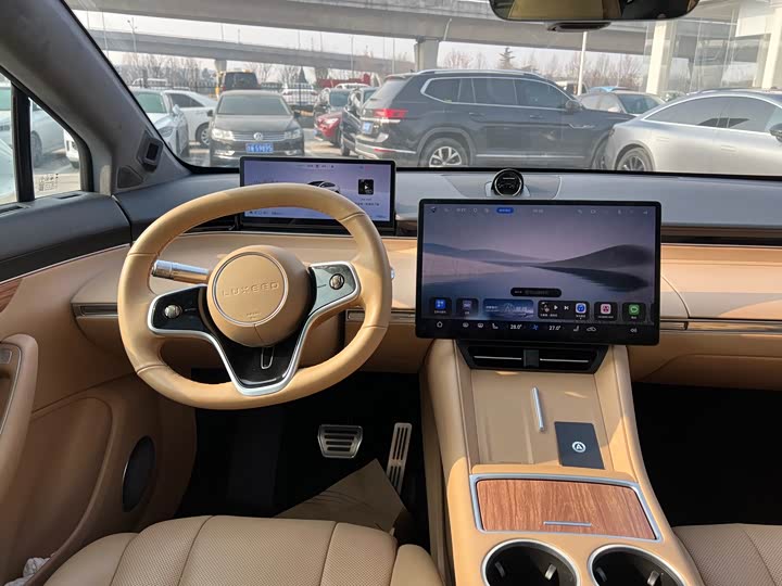 Фото 9 - Luxeed R7