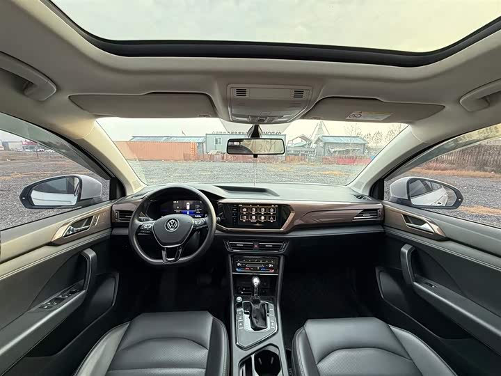 Фото 8 - Volkswagen Tharu