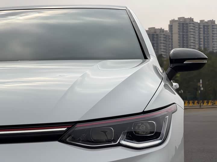 Фото 4 - Volkswagen Golf GTI