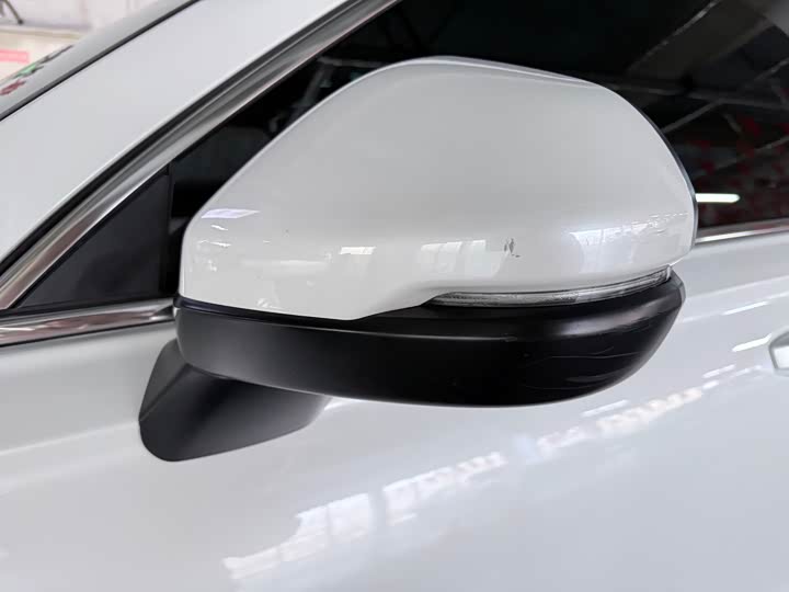 Фото 6 - Honda CR-V