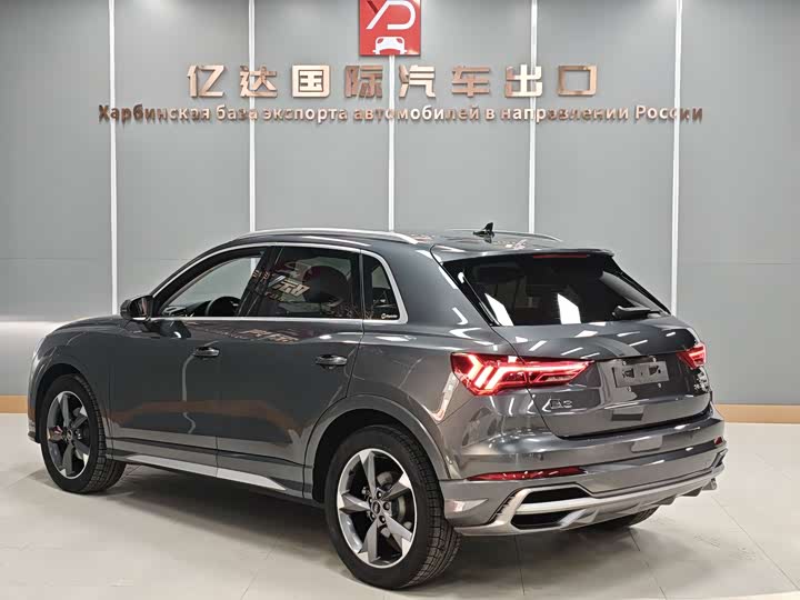 Фото 6 - Audi Q3