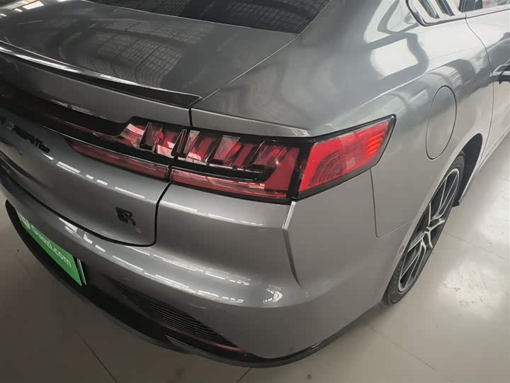 Фото 8 - BYD Han